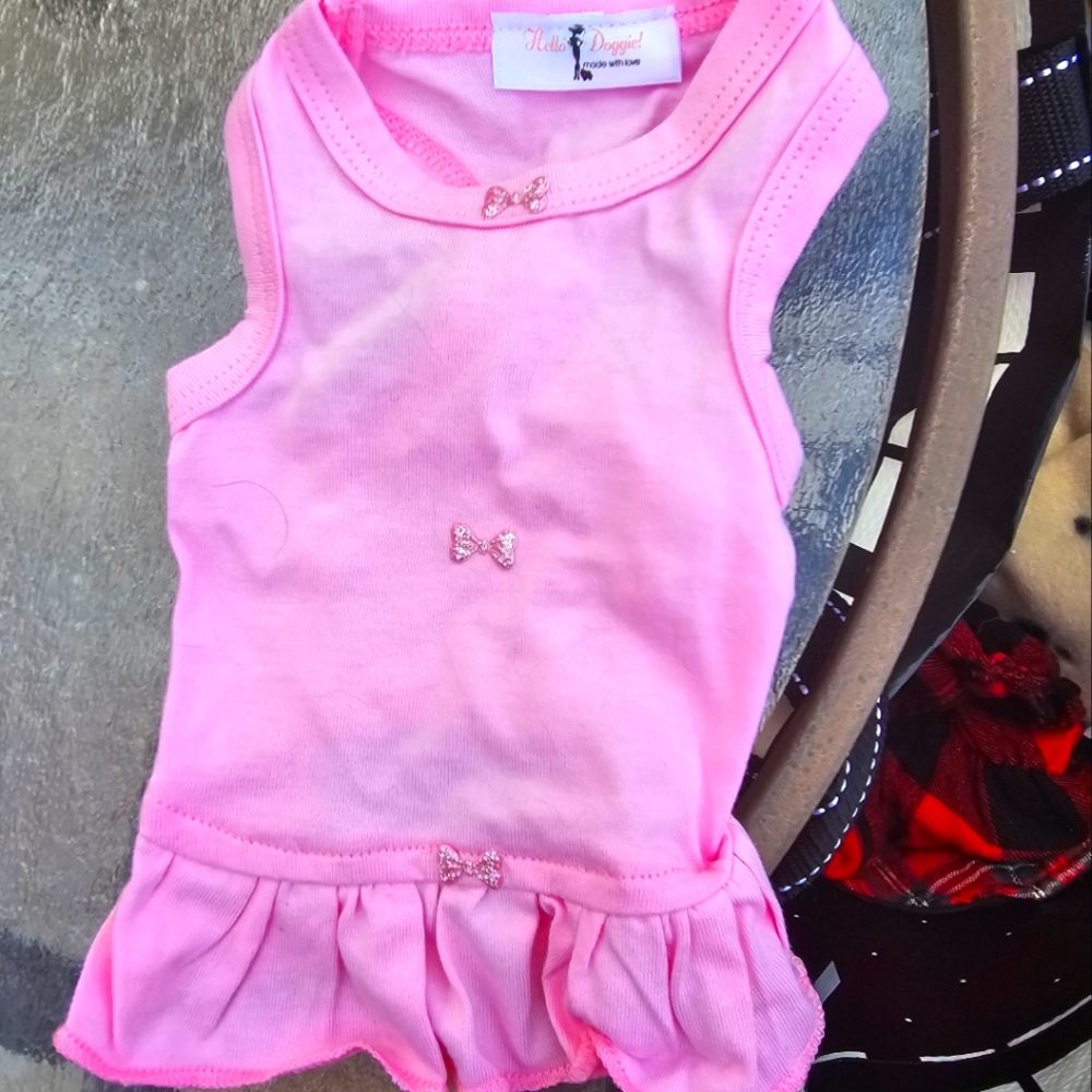 X small pink dog dress with 3 small bows